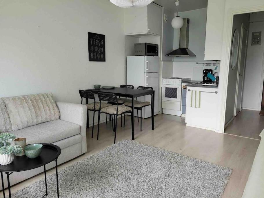 Apartment With A Wonderful Location! Lappeenranta Buitenkant foto